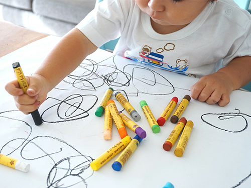 促进宝宝听觉发展的亲子活动